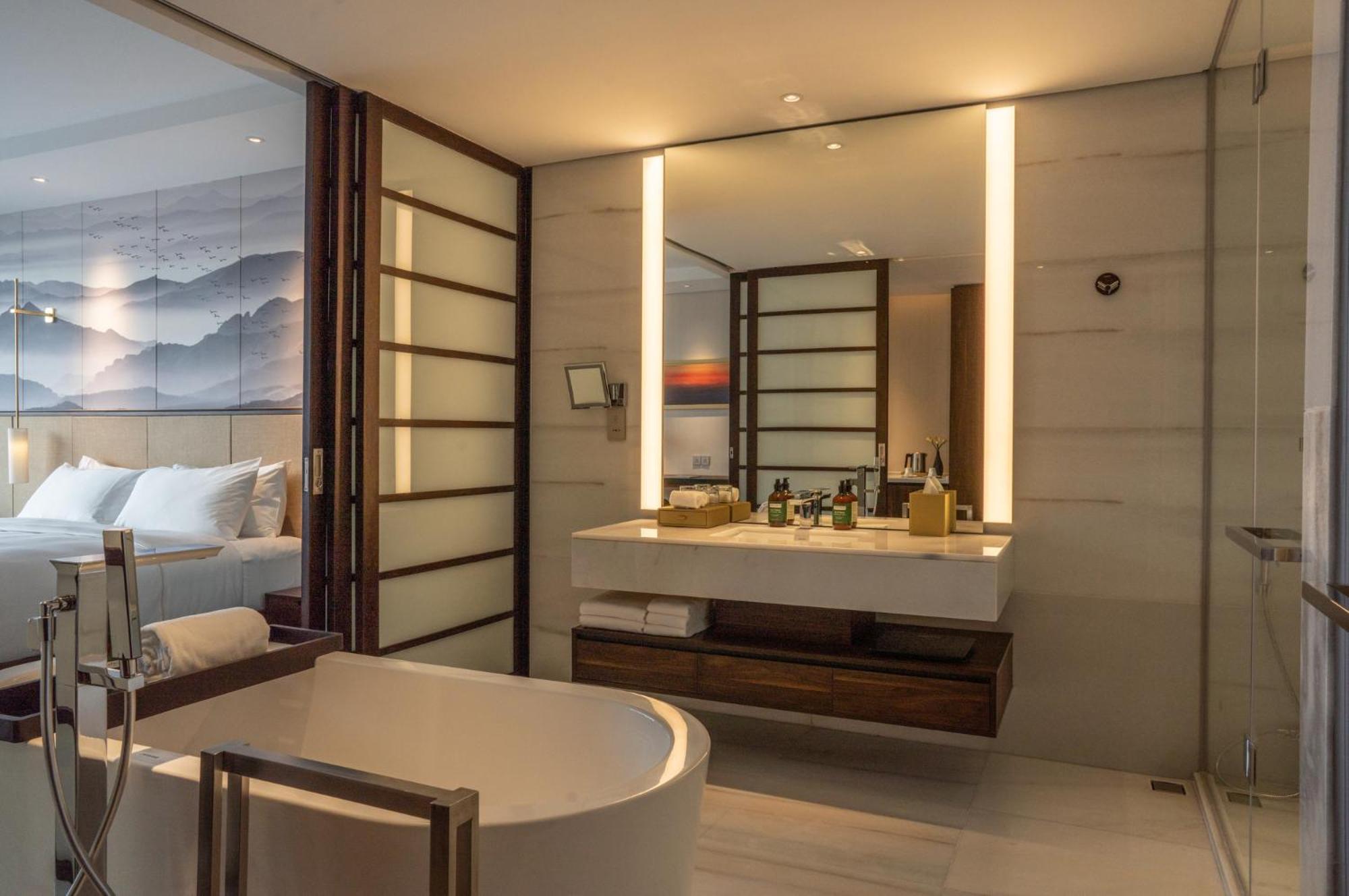 Crowne Plaza Vinh Yen City Centre By Ihg Zewnętrze zdjęcie